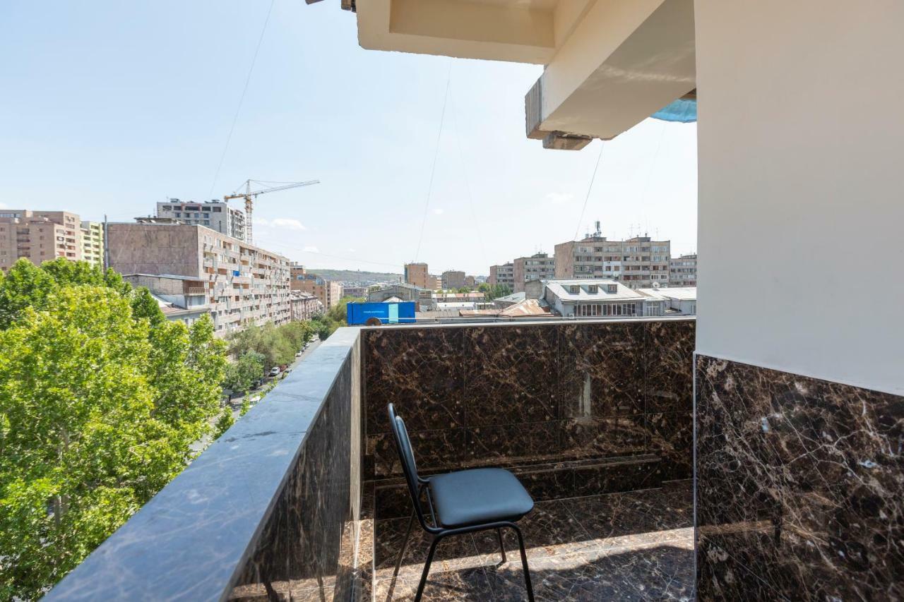 Umba Apartment N3 - Balcony And Mount Ararat View Jerevan Exteriör bild