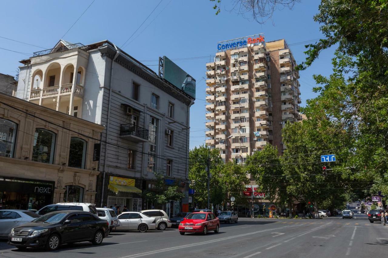 Umba Apartment N3 - Balcony And Mount Ararat View Jerevan Exteriör bild
